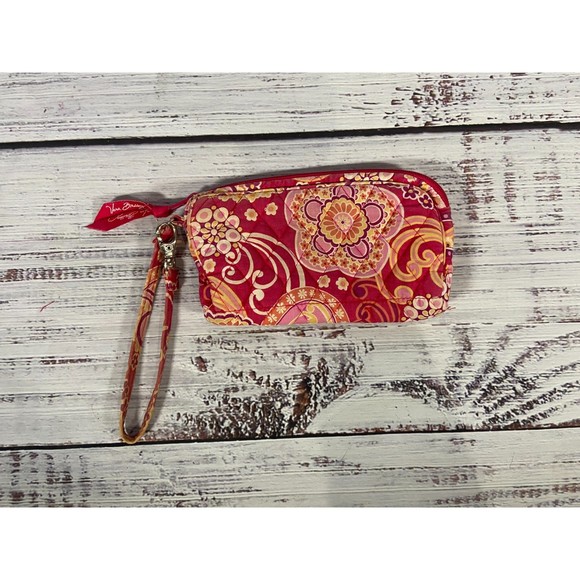 Vera Bradley Retired "Raspberry Fizz" Crossbody Bag & Matching Wristlet - Picture 3 of 15